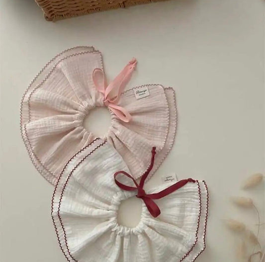 Muslin Frill Bib